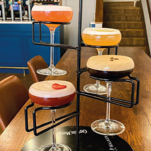 cake stands